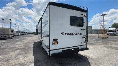 2024 Forest River Sunseeker 2550DSLE   - Photo 73 - Orlando, FL 32808