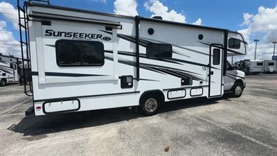 2024 Forest River Sunseeker 2550DSLE   - Photo 88 - Orlando, FL 32808