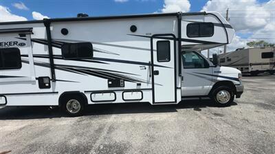 2024 Forest River Sunseeker 2550DSLE   - Photo 30 - Orlando, FL 32808