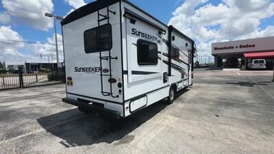 2024 Forest River Sunseeker 2550DSLE   - Photo 82 - Orlando, FL 32808