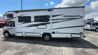 2024 Forest River Sunseeker 2550DSLE   - Photo 62 - Orlando, FL 32808