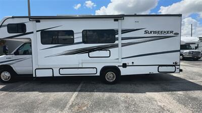 2024 Forest River Sunseeker 2550DSLE   - Photo 60 - Orlando, FL 32808