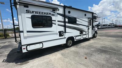 2024 Forest River Sunseeker 2550DSLE   - Photo 86 - Orlando, FL 32808