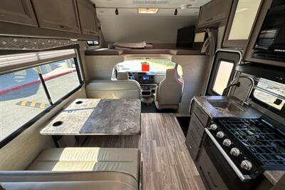 2024 Thor Four Winds 22E   - Photo 39 - Santa Fe Springs, CA 90670