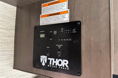 2024 Thor Four Winds 22E   - Photo 42 - Santa Fe Springs, CA 90670