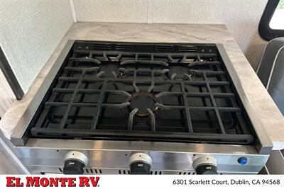 2023 Forest River Sunseeker 3250DSLE - Photo 19 - Dublin, CA 94568