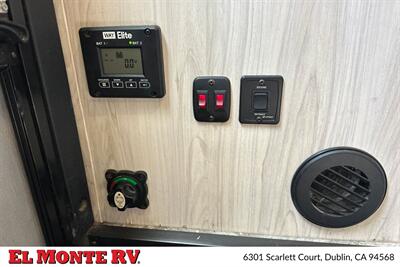 2023 Forest River Sunseeker 3250DSLE - Photo 45 - Dublin, CA 94568