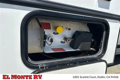 2023 Forest River Sunseeker 3250DSLE - Photo 58 - Dublin, CA 94568