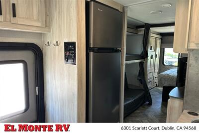 2023 Forest River Sunseeker 3250DSLE - Photo 27 - Dublin, CA 94568