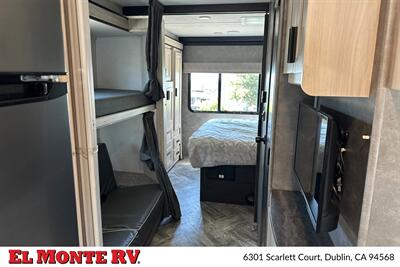 2023 Forest River Sunseeker 3250DSLE - Photo 28 - Dublin, CA 94568
