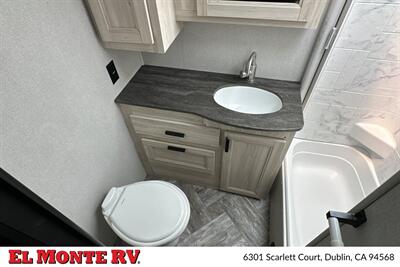 2023 Forest River Sunseeker 3250DSLE - Photo 29 - Dublin, CA 94568