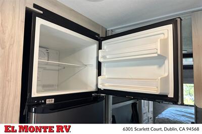 2023 Forest River Sunseeker 3250DSLE - Photo 26 - Dublin, CA 94568