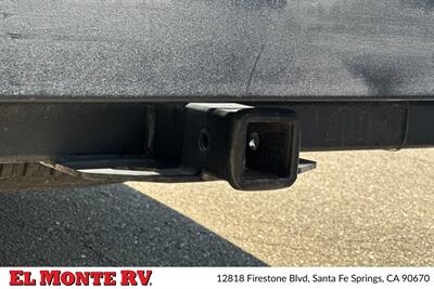 2023 Coachmen Leprechaun 271QB   - Photo 5 - Santa Fe Springs, CA 90670