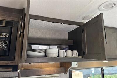 2023 Coachmen Leprechaun 271QB   - Photo 22 - Dublin, CA 94568