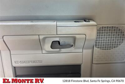 2023 Coachmen Leprechaun 271QB   - Photo 11 - Santa Fe Springs, CA 90670