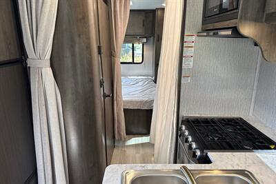 2023 Coachmen Leprechaun 271QB   - Photo 28 - Dublin, CA 94568