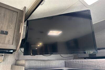 2023 Coachmen Leprechaun 271QB   - Photo 16 - Dublin, CA 94568