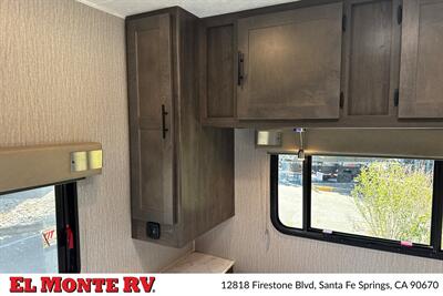 2023 Coachmen Leprechaun 271QB   - Photo 37 - Santa Fe Springs, CA 90670
