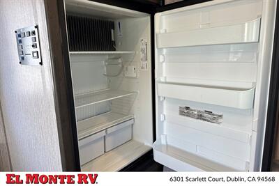 2023 Coachmen Leprechaun 271QB   - Photo 24 - Dublin, CA 94568