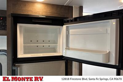 2024 Gulf Stream Conquest 6280   - Photo 25 - Santa Fe Springs, CA 90670