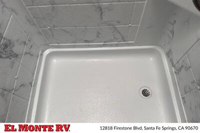 2024 Gulf Stream Conquest 6280   - Photo 32 - Santa Fe Springs, CA 90670