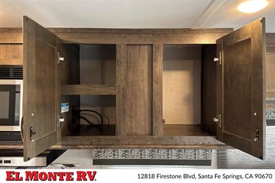 2024 Gulf Stream Conquest 6280   - Photo 22 - Santa Fe Springs, CA 90670