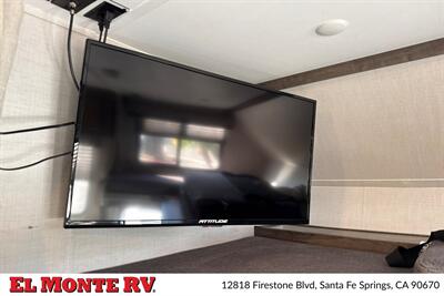 2024 Gulf Stream Conquest 6280   - Photo 16 - Santa Fe Springs, CA 90670