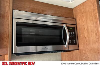 2018 Holiday Rambler Vacationeer XE 36F   - Photo 22 - Dublin, CA 94568
