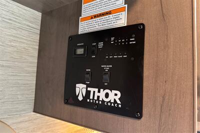 2024 Thor Four Winds 22E   - Photo 40 - Santa Fe Springs, CA 90670