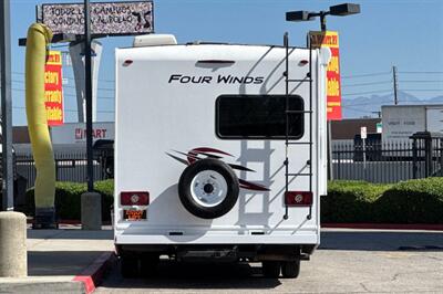 2024 Thor Four Winds 22E   - Photo 4 - Santa Fe Springs, CA 90670