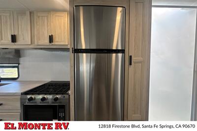 2024 Forest River Sunseeker 2850SLE - Photo 25 - Santa Fe Springs, CA 90670