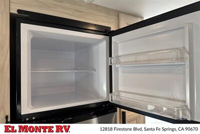2024 Forest River Sunseeker 2850SLE - Photo 24 - Santa Fe Springs, CA 90670
