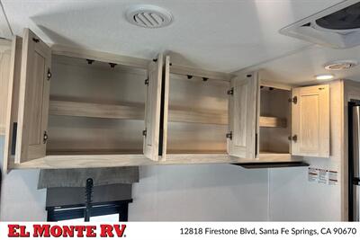 2024 Forest River Sunseeker 2850SLE - Photo 21 - Santa Fe Springs, CA 90670