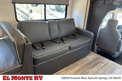 2024 Forest River Sunseeker 2850SLE - Photo 38 - Santa Fe Springs, CA 90670