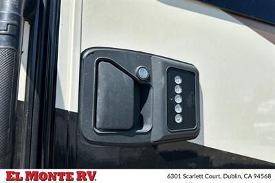 2016 JAYCO SENECA 37FS   - Photo 53 - Dublin, CA 94568