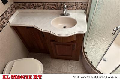 2016 JAYCO SENECA 37FS   - Photo 26 - Dublin, CA 94568