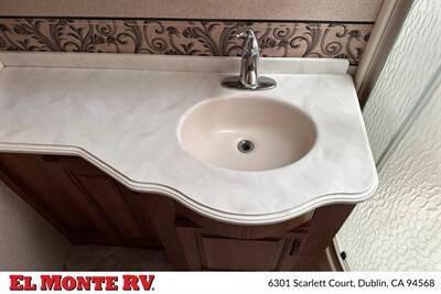 2016 JAYCO SENECA 37FS   - Photo 28 - Dublin, CA 94568