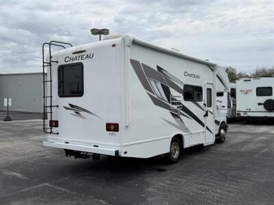 2024 Thor Chateau 22B   - Photo 3 - Orlando, FL 32808