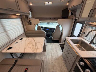 2024 Thor Chateau 22B   - Photo 48 - Orlando, FL 32808