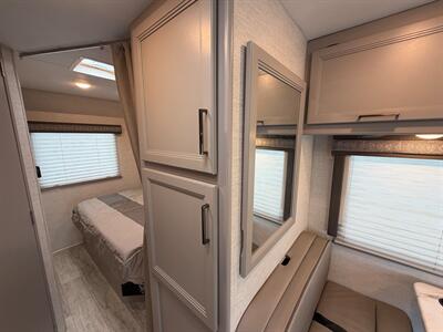 2024 Thor Chateau 22B   - Photo 33 - Orlando, FL 32808