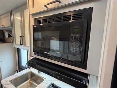 2024 Thor Chateau 22B   - Photo 28 - Orlando, FL 32808