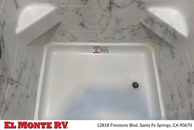 2024 Forest River Sunseeker 2150SLE   - Photo 31 - Santa Fe Springs, CA 90670