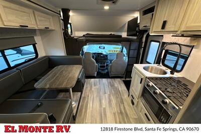 2024 Forest River Sunseeker 2150SLE   - Photo 37 - Santa Fe Springs, CA 90670