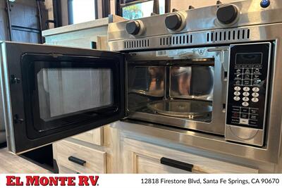 2024 Forest River Sunseeker 2150SLE   - Photo 20 - Santa Fe Springs, CA 90670