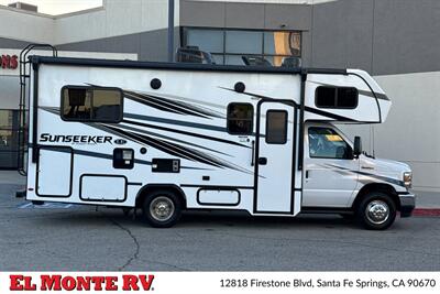 2024 Forest River Sunseeker 2150SLE   - Photo 2 - Santa Fe Springs, CA 90670