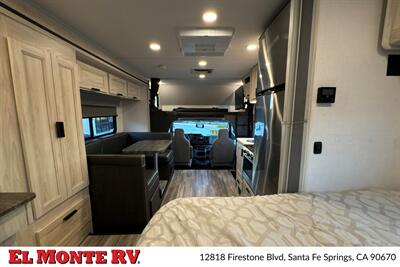 2024 Forest River Sunseeker 2150SLE   - Photo 36 - Santa Fe Springs, CA 90670