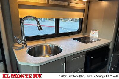 2019 Thor Gemini 24SX - Photo 14 - Santa Fe Springs, CA 90670