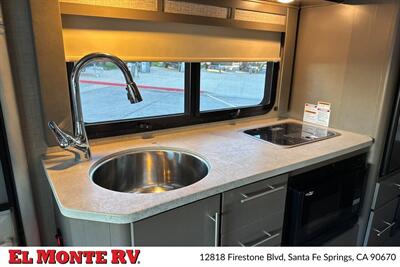 2019 Thor Gemini 24SX   - Photo 14 - Santa Fe Springs, CA 90670