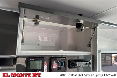 2027 MDC XT16HR ISLAND 22FT - Photo 16 - Santa Fe Springs, CA 90670