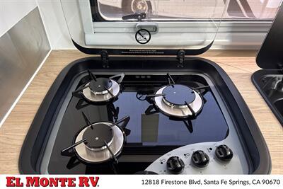2027 MDC XT16HR ISLAND 22FT - Photo 14 - Santa Fe Springs, CA 90670